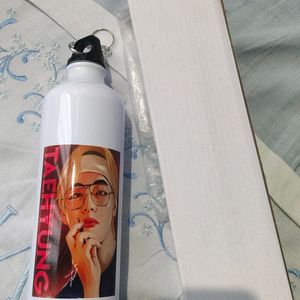 600ml Water Bottle:BTS Taehyung Art Printed