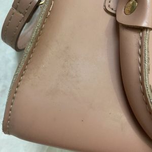 DAVIJONES PINK SLING BAG