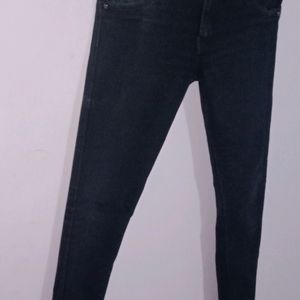 Women's Black Skinny Jeans