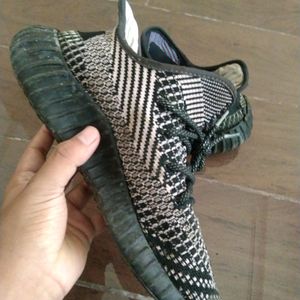 Adidas Originals Yeezy 350 V2 Yechiel