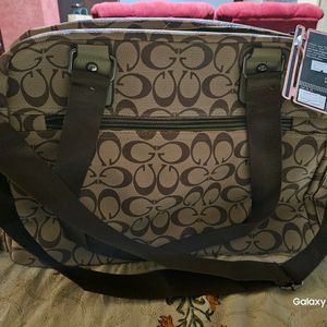 Gucci Copy Heavy Huge Bag With More Than 8 ZipS