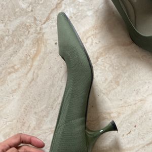 Luna Blu Olive Green Heels Size 37