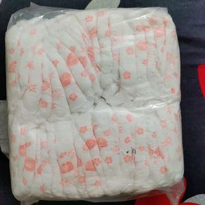 25 Pcs period DAIPERS for heavy flow nd night use