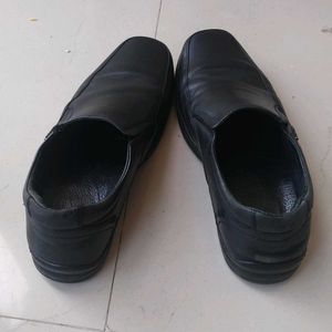 Hush Puppies Black Formal Shoes VeryGood Condition