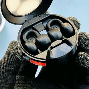 BOSE EAR BUDS