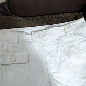 WHITE  34 INCHES and 3/4 TROUSER CASUAL