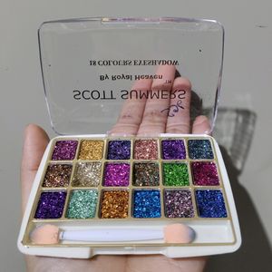 Multicolored Shining Eyeshadow Palette