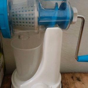 Fruit & Veg Manual Juicer