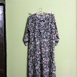 New/Unused A Line Kurti With Pant And Dupatta