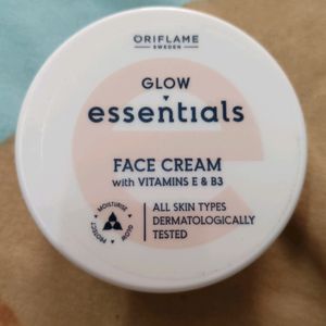 Glow Essential Face Cream