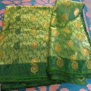 Green Saree With Golden Design No Blouse