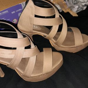 SALE!! PRICE DROP!!  Heels