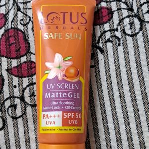 Lotus UV Sun Screen, Matte Gel, PA+++ SPF 50 UVB