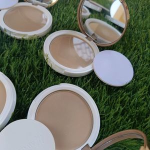 Myglamm Super Serum Compact