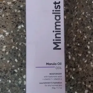 Minimalist Marula Oil Moisturizer