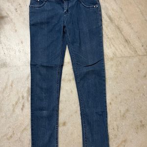 Blue Tornleg Jean Pant