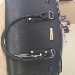 Brand New Giordano Multizip Bag