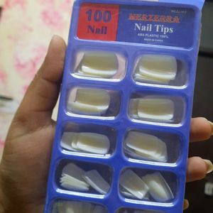 Set Of 100 Nails