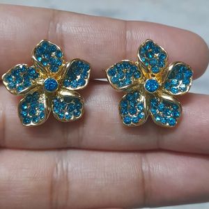 Flower Studs with Blue Stones