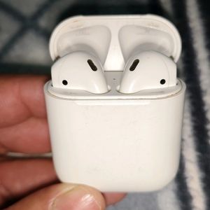 Apple Original Airpods (2nd Generation)