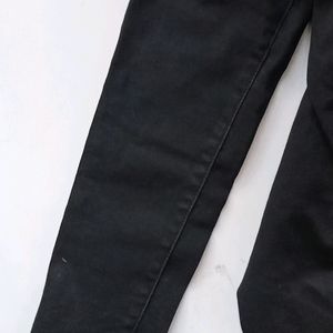 Solid Black Skinny Jeans