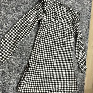 Cute Cotton top - Black And White Checked