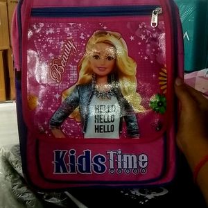 Unused Kids Backpack In Pink Colour