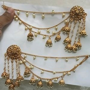 Beutiful Earings With Jhumka Chain