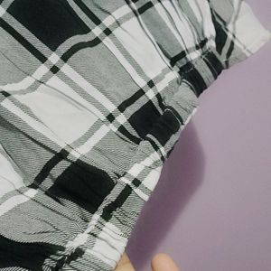 Black And White Check Balloon Pattern Tshirt