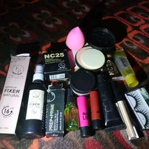 Cambo Makeup Kit