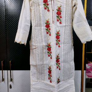 Pakistani Suit With floral Embroidery