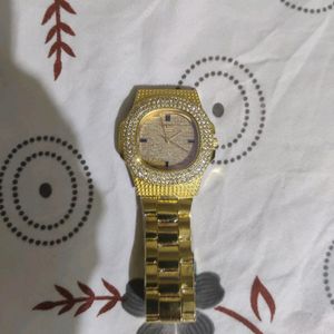 Analog Golden Watch