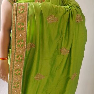 Party Wear Saree Combination Of Green & Navy Blue