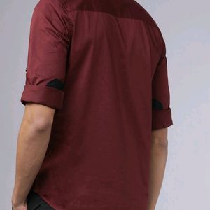 Highlander Men Maroon Slim Fit Solid Casual Shirt