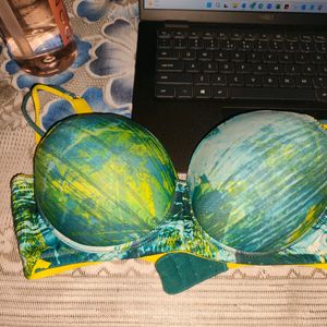 Women Tshirt Padded Bra