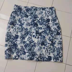 Noble The Best Mini Skirt With Blue Floral Print