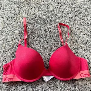 Sale‼️New Calvin Klein Bra ❤️