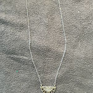 Sil/Gold Pendant With Silver Cha