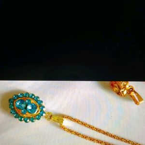 Chain With Multiple Lockets