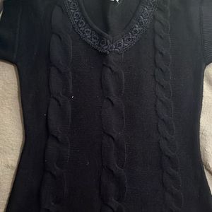 Woolen Black Top