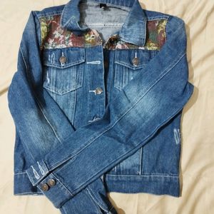 Forever 21 Dupe Printed Fitted Crop Denim Jacket🧥