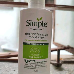 SIMPLE Moisturizer