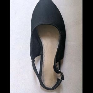 Black Flat Ballerina