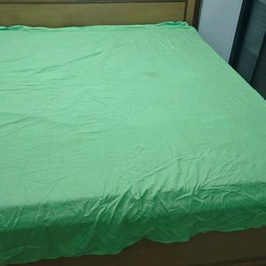 Green Bedsheet