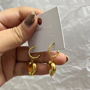 Hanging Hearts earrings