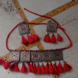 Choker Red Colour With Earrings