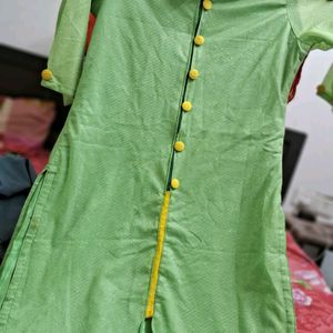 Beautiful Kurti With Buttons..