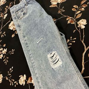 Heavily  Washed Distress Korean Straight Fit Jeans