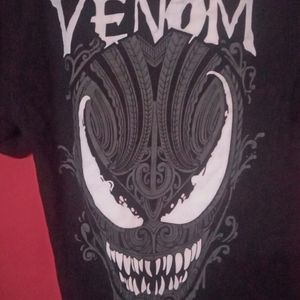 Black Venom Print T Shirt