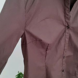 H&M slim fit button down shirt